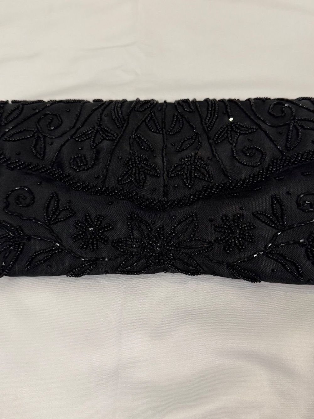 Vintage Black Beaded Clutch Evening Bag Floral Seed Bead Wrist Ring Purse